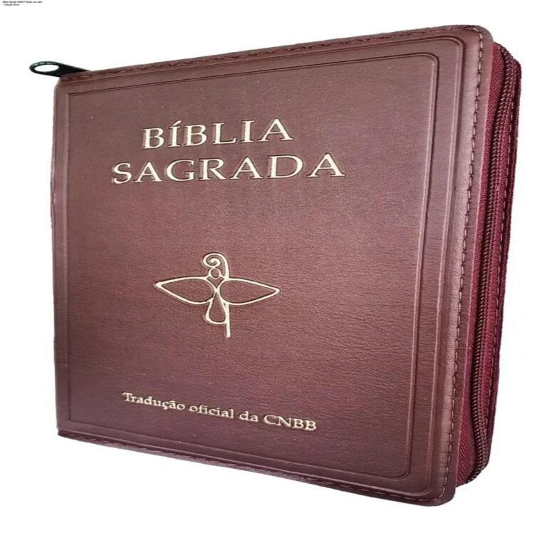 Capa da Bíblia Sagrada CNBB 6ª edição com fechamento em zíper, capa mole de couro sintético e 1776 páginas