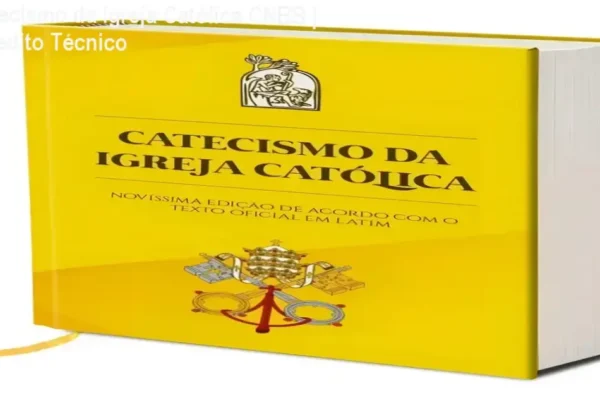 Livro Catecismo da Igreja Católica edição de luxo da CNBB com marcador de página