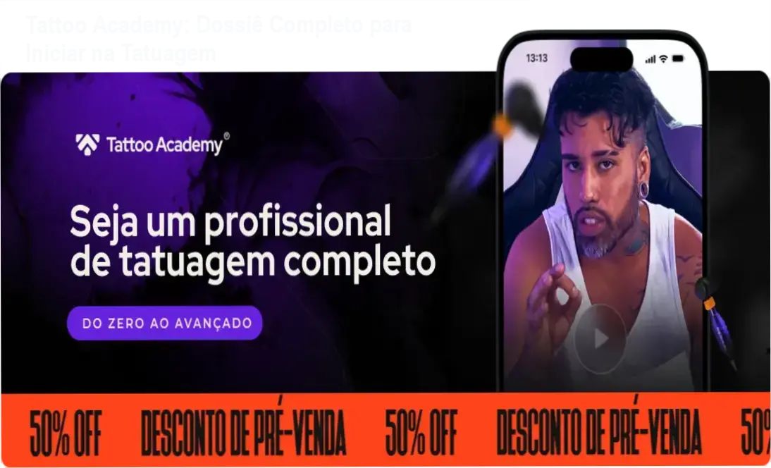 Tatuador profissional aplicando técnica aprendida no curso Tattoo Academy de Raphael Salles